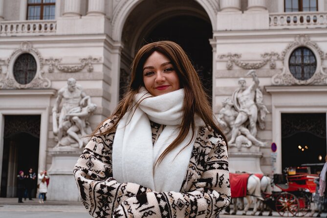 1.5 Hour Cinematic Style Portrait Photoshoot and Tour in Vienna - How Mood, Styling, and Posing Work in the Real World