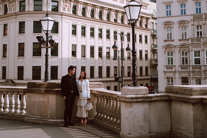 1.5 Hour Cinematic Style Portrait Photoshoot and Tour in Vienna - Where You Meet, How the Timing Feels, and Why 1.5 Hours Works