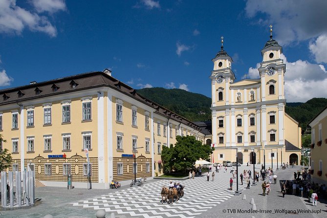 2- or 3-Night Schloss Leopoldskron Stay in Salzburg Including 'The Sound of Music' Tour - Free time in Salzburg’s Old Town: how to pace your days