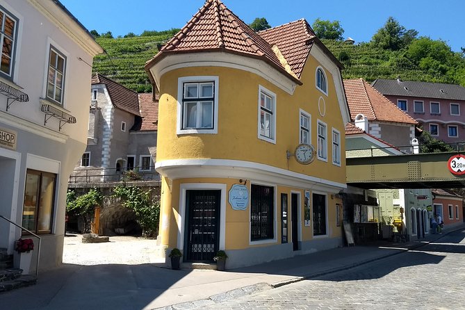 3-Hour Private Hiking Tour to historic places around Spitz in Wachau Valley - Private guide energy: pace, photos, and real attention