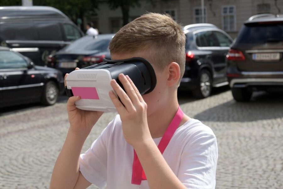 3D Salzburg: Unique VR-Tour - Markart Square’s old wood market, about 120 years ago
