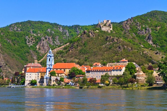 4-Hour Private Alpine Hiking Tour 'In the footsteps of king Lionheart' - Dürnstein after the hike: what that free time buys you