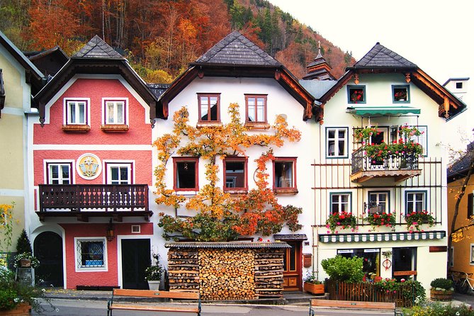 Alpine Hallstatt Day Trip from Vienna incl. Admont Abbey Visit - Lake Traunsee and Ort Castle: where traffic changes the stop