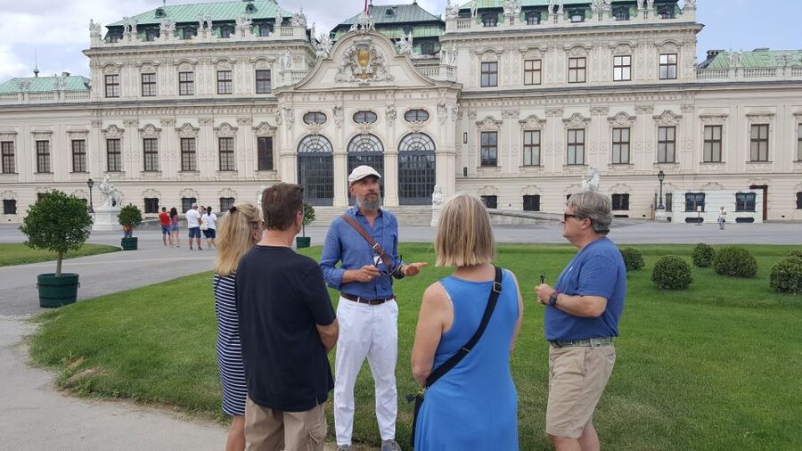 Belvedere Palace & Museum Tour - Entering the right way at the ticket office