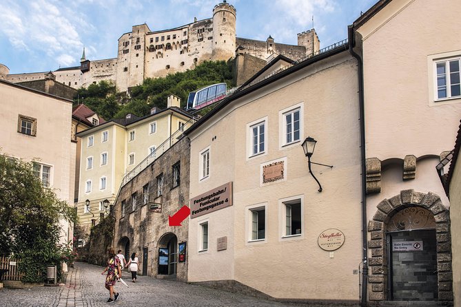 Best of Mozart Concert at Fortress Hohensalzburg in Salzburg - Timing by month: 8:00 pm versus 8:30 pm starts