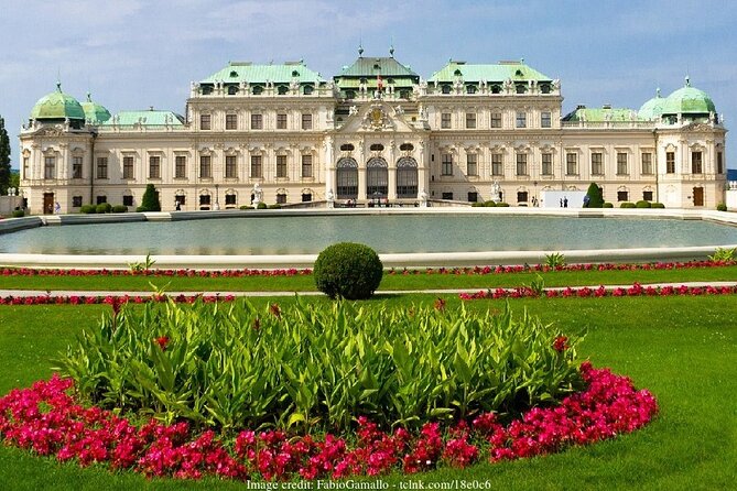 Christmas at Belvedere: 3hr Private Tour of Upper Palace & Market - Price and value: what you’re paying for, and what you get back