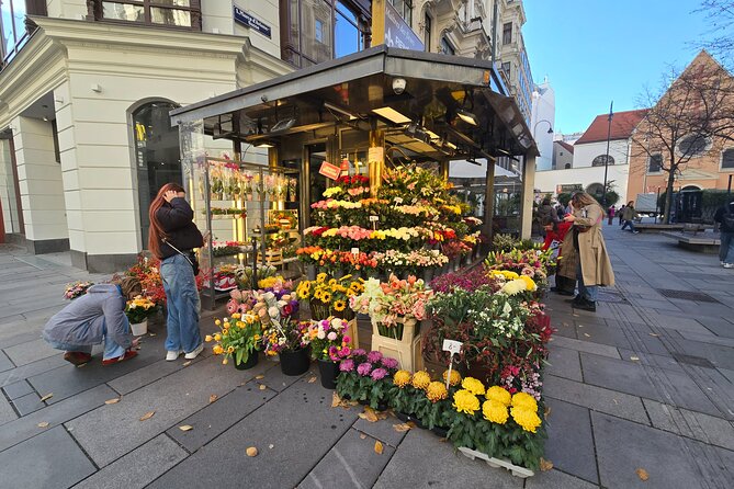 Christmas Markets & Shopping in Vienna - Café Central, cakes and take-home goods in the right kind of timeframe