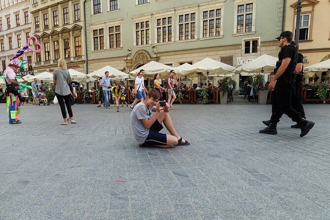 CITY QUEST INNSBRUCK: uncover the secrets of this city! - Stop 1: Golden Roof, and why a clue-based walk helps you notice more