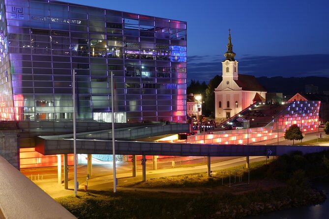 CITY QUEST LINZ: uncover the secrets of this city! - Lentos Kunstmuseum: modern art energy meets puzzle-solving