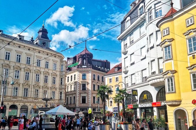 CITY QUEST LINZ: uncover the secrets of this city! - The self-guided part: smartphone puzzles with a map