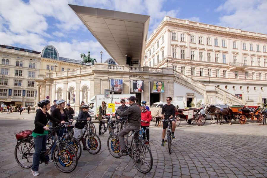 Classic Vienna: 3-Hour Guided Bike Tour - From Karlsplatz to Karlskirche: architecture plus a breather
