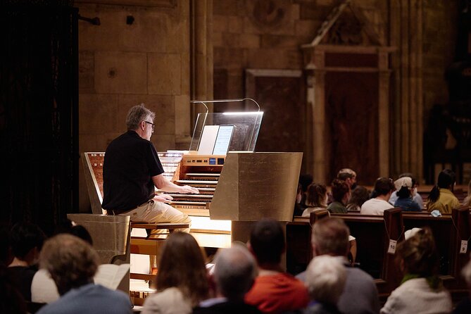 Concert at Vienna's St. Stephen's Cathedral - Music expectations: Mozart, Bach, Vivaldi, and holiday surprises