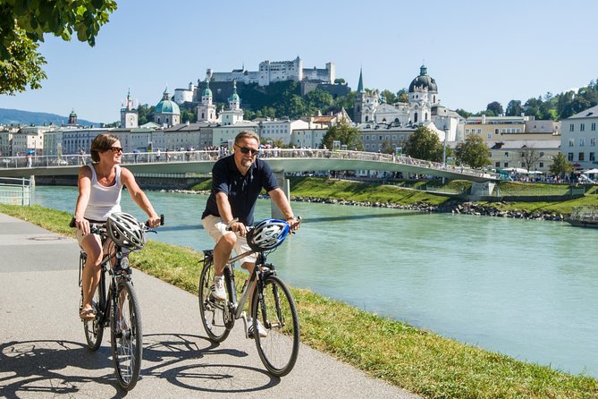 Discover Salzburg by bike: Fun and informative - Meeting at aVelo near Mozart’s birthplace