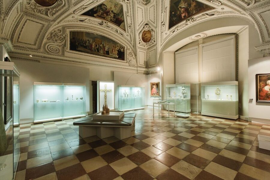 DomQuartier Day Ticket - Residenz Gallery to Long Gallery: art with a sense of place