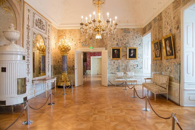 Esterhazy Palace Guided Tour - Arrival at the palace, and how the tour keeps you oriented