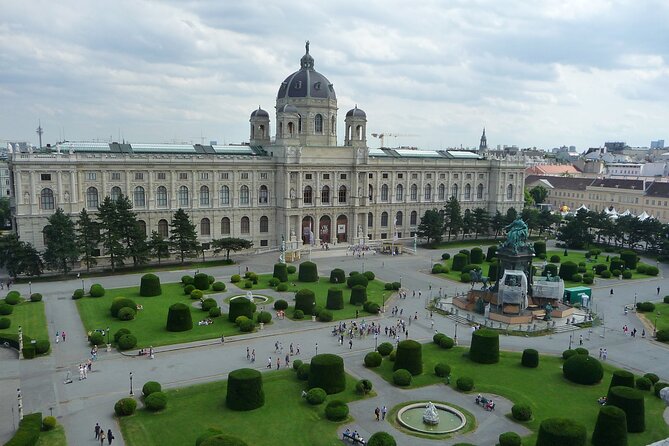 Exclusive Vienna Old Town Highlights Walking Tour (max. 6 persons) - Walking Vienna with a tiny group, from Albertinaplatz