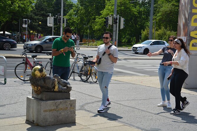 Explore the Hidden Gems of Vienna with CityRiddler - Stop 5: Rauhensteingasse and the practical history of street names