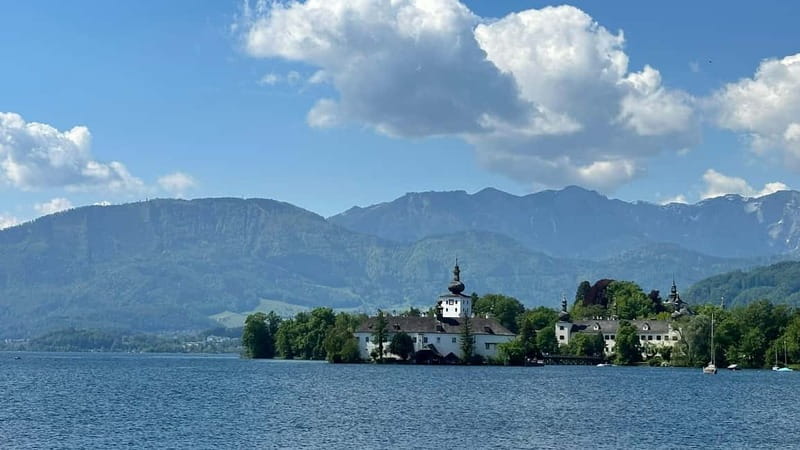 From Vienna: Gmunden, Hallstatt, Salzkammergut Day Tour - Gmunden walking tour: a calm lakeside town with real personality