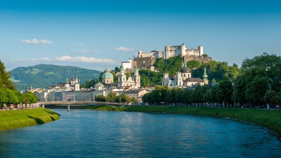 From Vienna: Guided Day Trip to Salzburg - Arriving Salzburg: How The Guided Old Town Tour Helps You Get Oriented