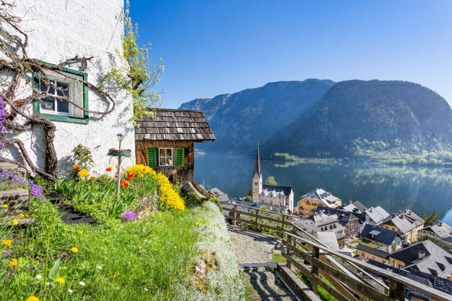 From Vienna: Hallstatt Guided Day Tour - The ride through Salzkammergut, Lake Region viewpoints, and Sound of Music country