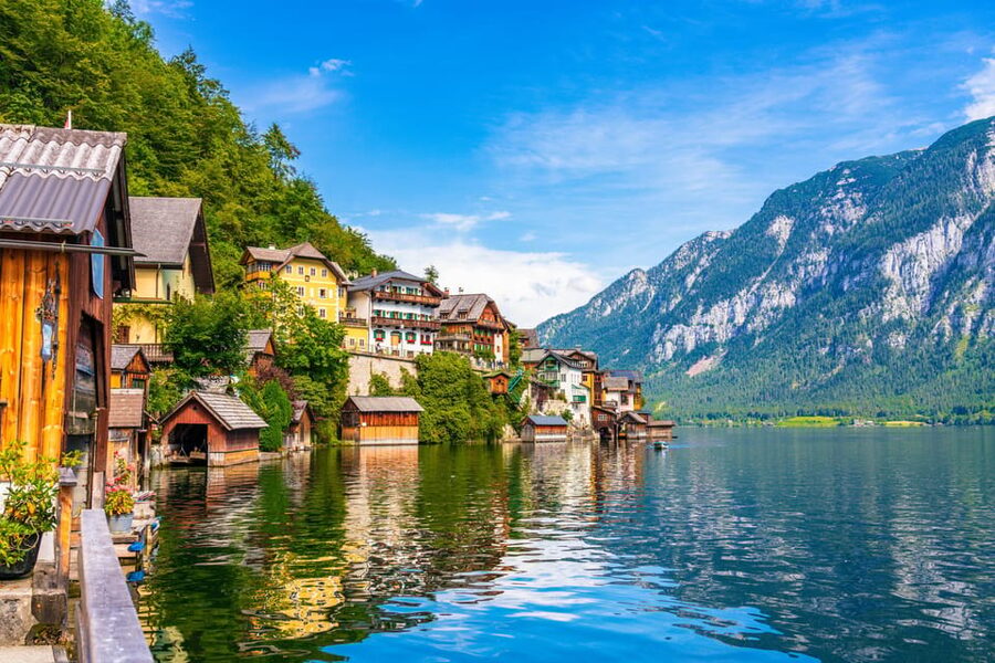 From Vienna: private day trip to Hallstatt and Salzburg - Price and Logistics: What $514 Per Person Covers