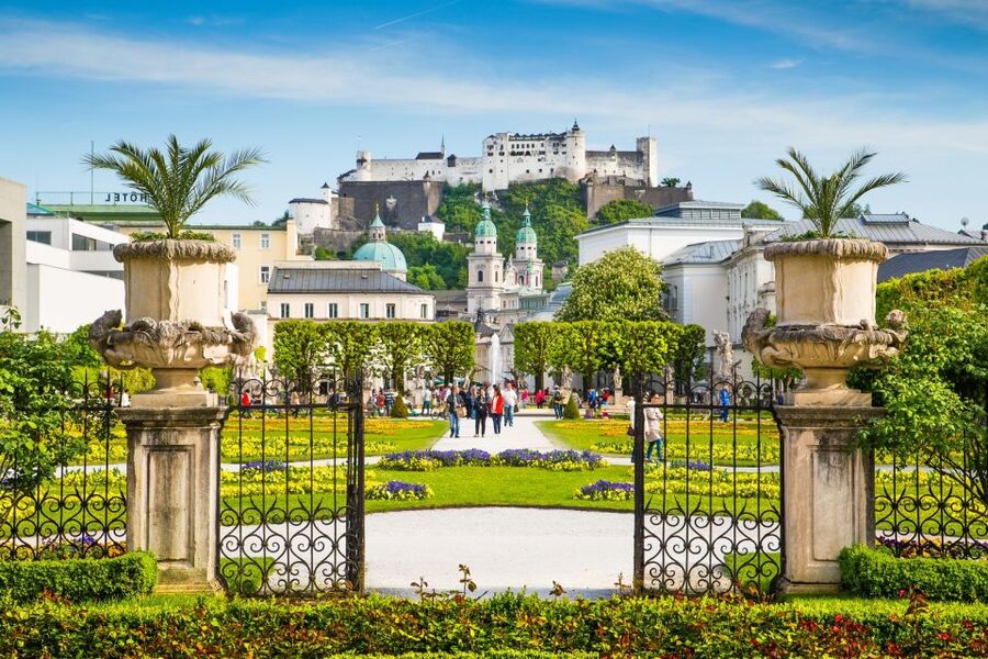 From Vienna: Salzburg Small-Group Day Trip - From Vienna to the Sound of Music Lake Region