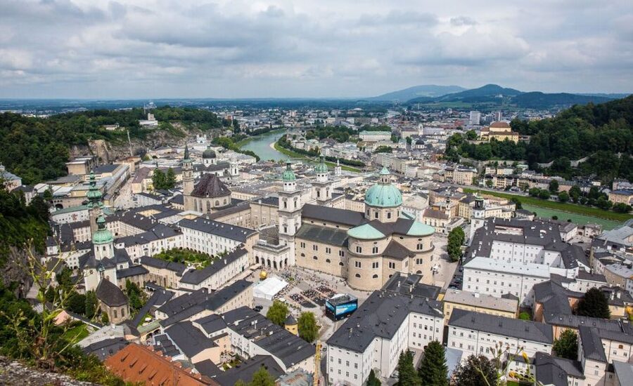 Full-Day Private Trip from Vienna to Salzburg - Hotel pickup in Vienna: start where you are, not where transit is