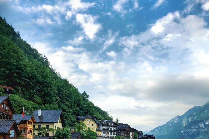 Full Day Tour from Vienna to Wachau, Melk, Hallstatt and Salzburg - Salzburg: Walking tour, Mozart Kugeln, and the timing reality