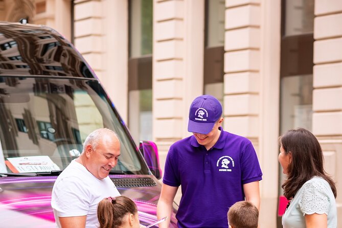 Future Bus Tours - Vienna's highlights bus tour with virtual reality - The Vienna State Opera area, a final VR meeting, and a virtual concert moment