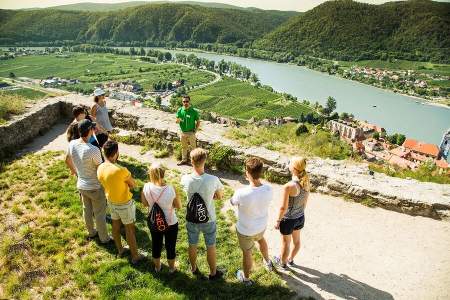 Grape Grazing: Wachau Valley Winery Biking Tour - Rossatz-Arnsdorf winery tasting, what you should expect to taste