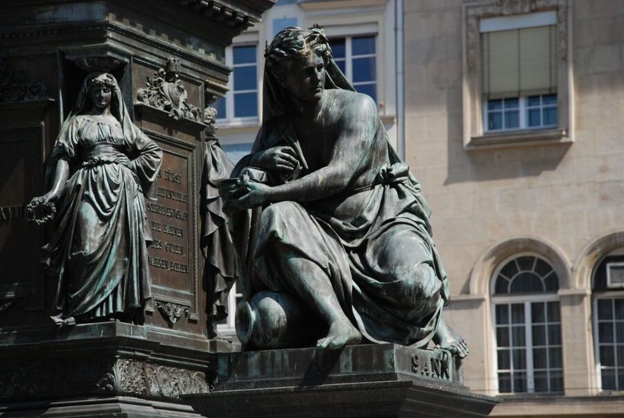Graz Private Walking Tour - Meeting at Hauptpl: getting your bearings fast