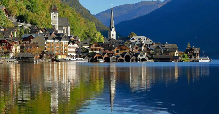 Hallstatt, St.Gilgen,St Wolfgang Salzkammergut from Salzburg - St. Wolfgang: Quiet Streets, Lake Views, and Classic Austrian Comfort