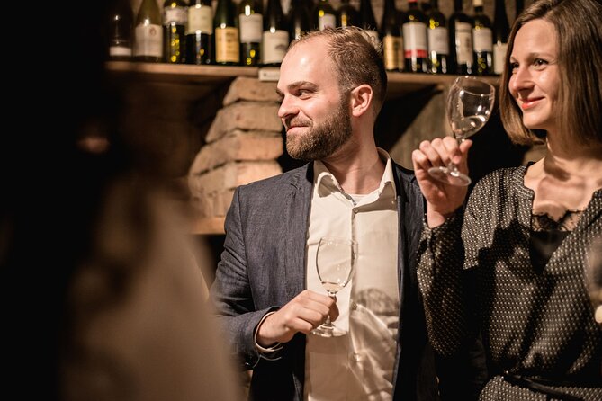Hidden Wine Cellars Vienna - on the tracks of the Viennese wines - Guides, Pace, and the Value of Max 10