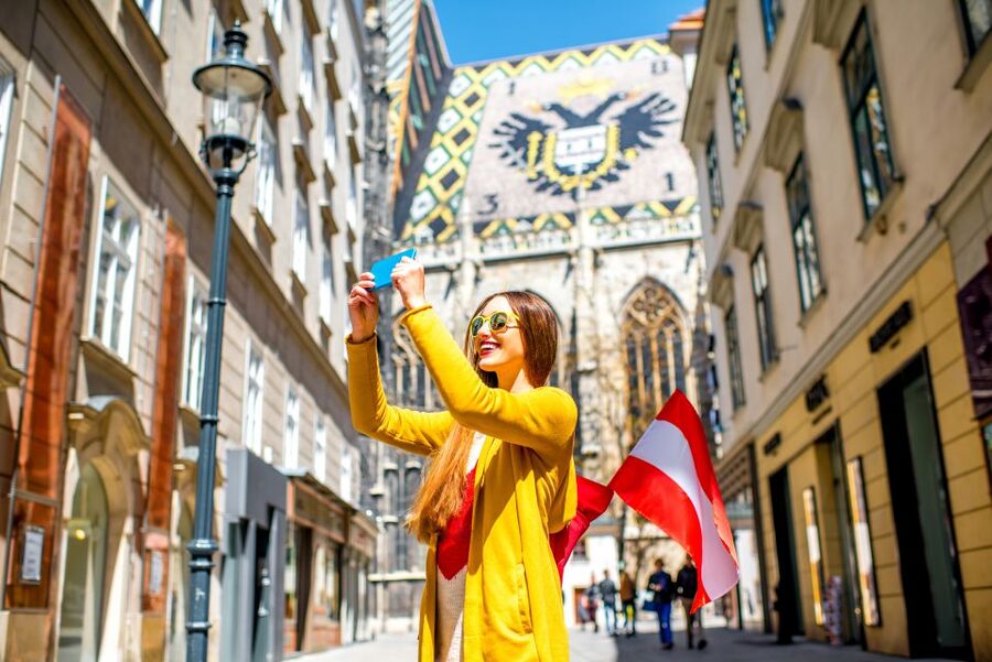 Highlights of Vienna: Private Bike Tour with Licensed Guide - Vienna State Opera, Park Breaks, and the Art of Not Rushing