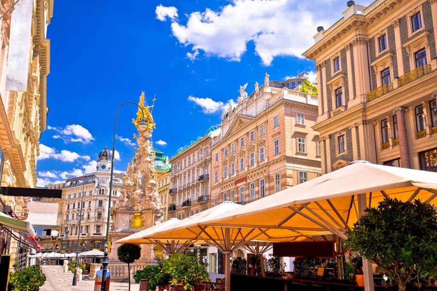 Highlights of Vienna: Private Bike Tour with Licensed Guide - The Meeting Point and First Gear-Up Moment