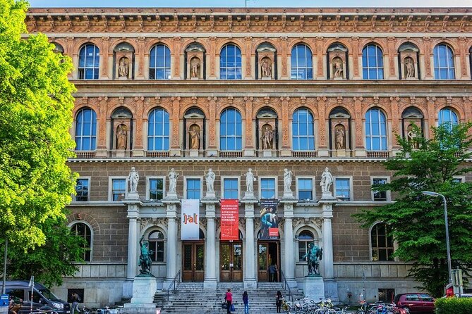 Historical Hitler Walking Tour of Vienna - Vienna State Opera: Don Juan Meets 1938 Reality