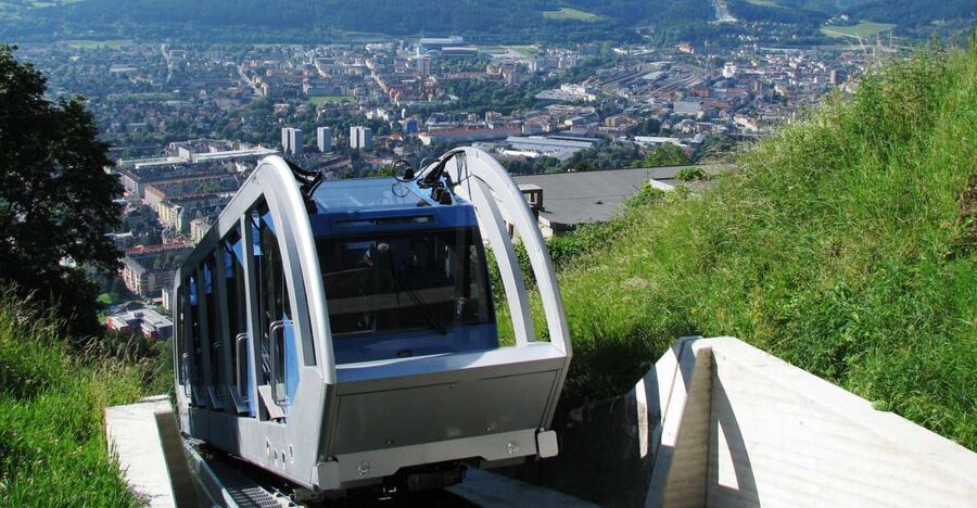 Hungerburg: Roundtrip Funicular Tickets from Innsbruck - Alpine Zoo stop: a family-friendly option that breaks up the climb