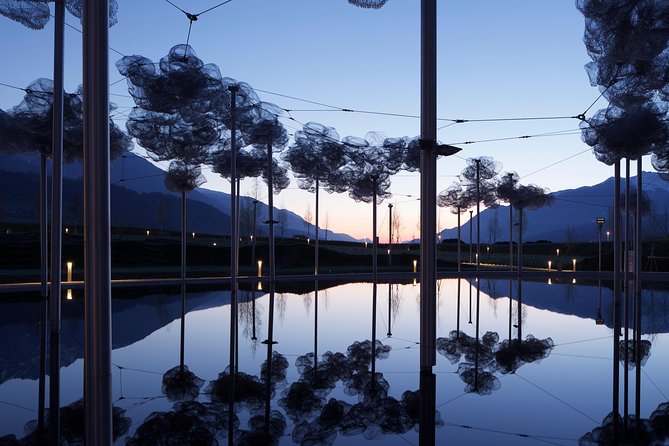 Innsbruck and Swarovski Crystal Worlds Private Tour from Salzburg - Guide quality is the make-or-break factor