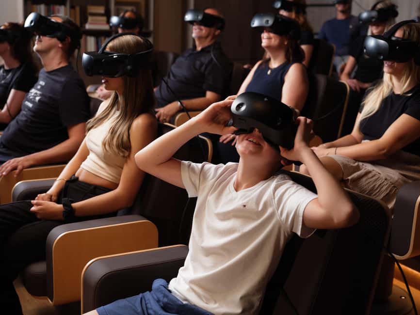Innsbruck: EXPERIENCE TIROL - Immersive Show Flex Ticket - Getting oriented in Innsbruck: voucher exchange, audio guide, and lockers