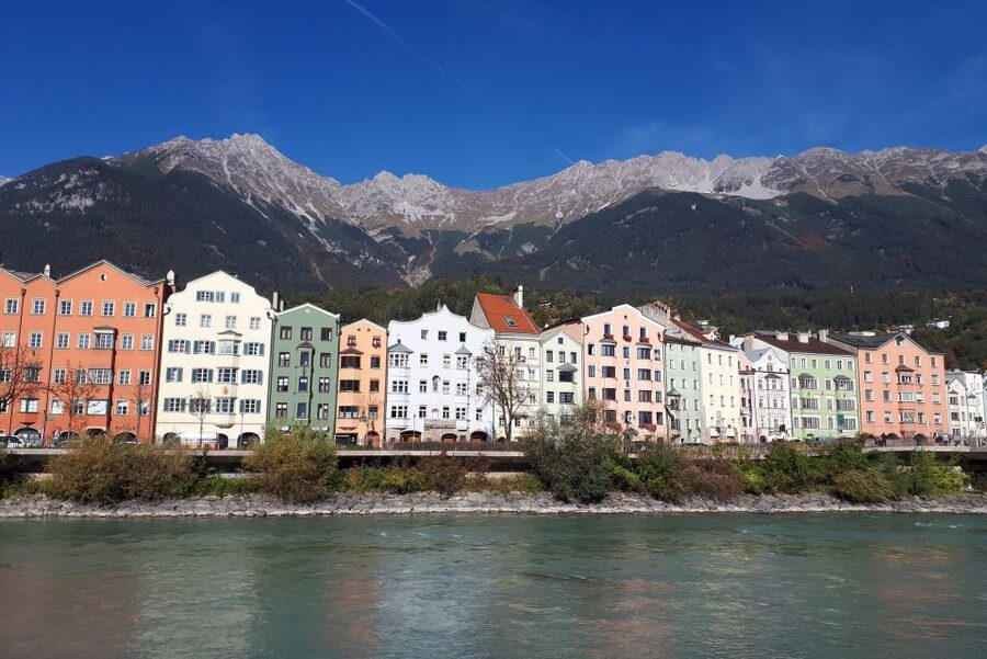 Innsbruck: Express Walk with a Local in 60 minutes - Why a 60-minute Innsbruck walk works so well