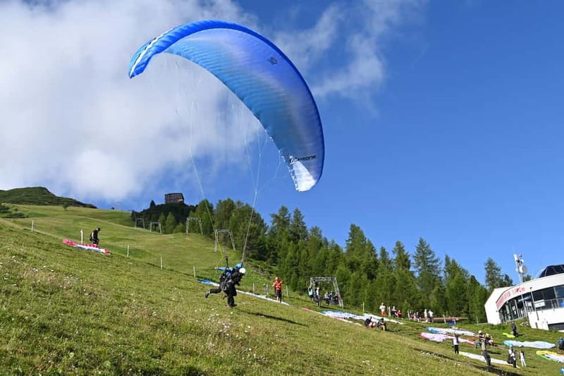Innsbruck: Paragliding Adventure - Panoramabahn Elfer Logistics: Meeting Point and Gondola Reality