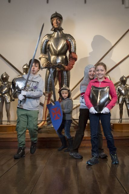 Innsbruck: Tickets for Schloss Ambras - Antiquarium and the Habsburg portrait gallery of 200+ paintings