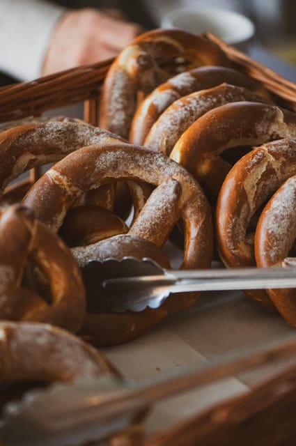 Innsbruck: Walking Traditional Food Tour - Key things you’ll notice on this Innsbruck food walk