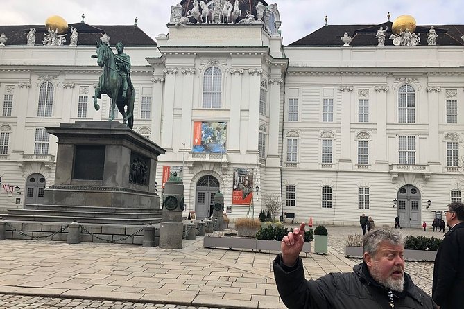 Introducing Vienna Walking Tour: The Capital of the Habsburgs - White stallions and ceremonial Vienna that feels more than show