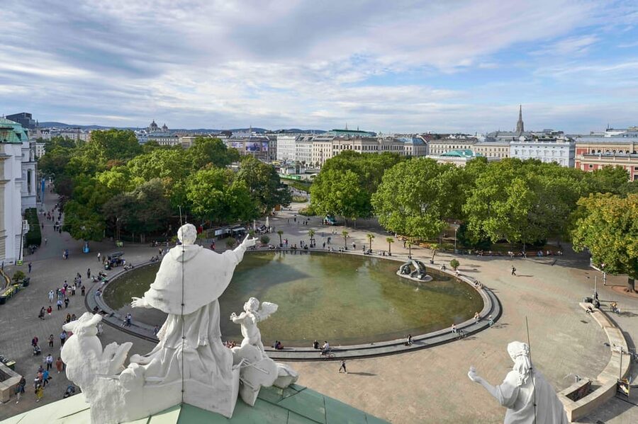 Karlskirche Entry Ticket with Panoramic Terrace Access - How long to plan and how to pace the visit