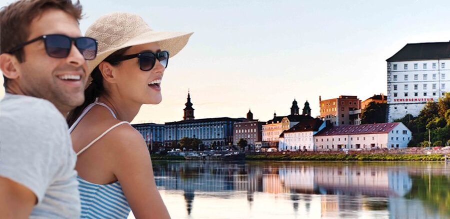 Linz: Harbor Cruise - What happens during the 45-minute cruise, stop by stop in your head
