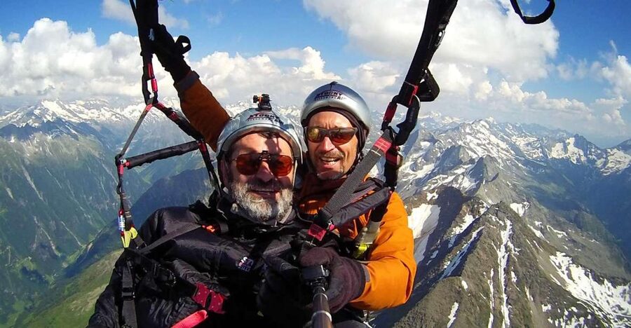 Mayrhofen: Paragliding Flight Experience Over Mountains - Entering the day at Stocky Air Tandemflüge Zillertal und Mountain Sports
