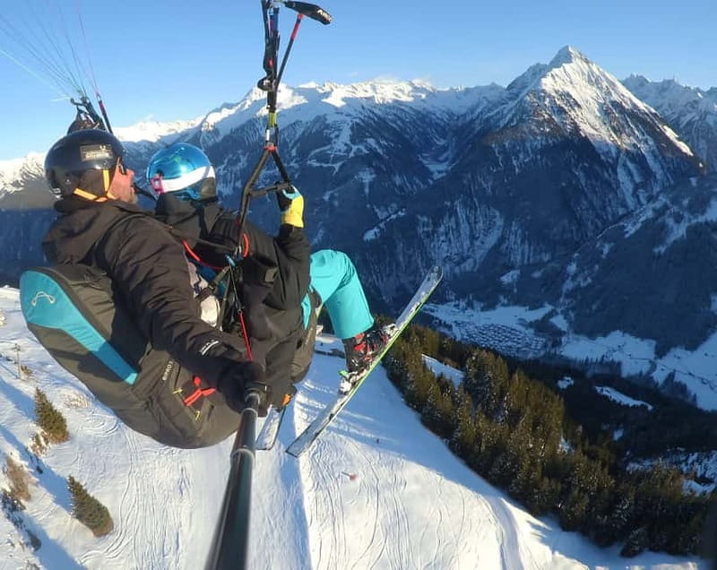 Mayrhofen: Private Paragliding Flight - All Levels - Freedom - Guides Matter: Mario, Lorenz, and Flo’s Calm Confidence