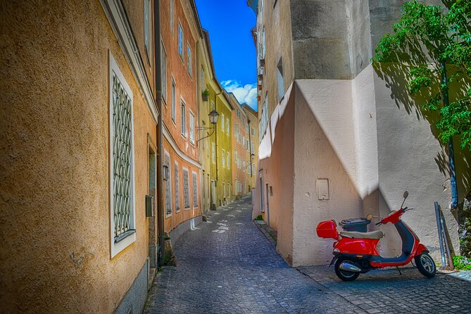 Mozart's Salzburg Exploration Game and Tour - Mozart Wohnhaus: Instruments, Family Life, and Your First Look Clue