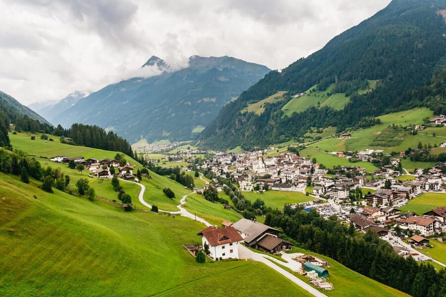 Neustift im Stubaital: Tandem Paragliding Flight - Practical Tips: What to Wear, What to Bring, and What to Expect
